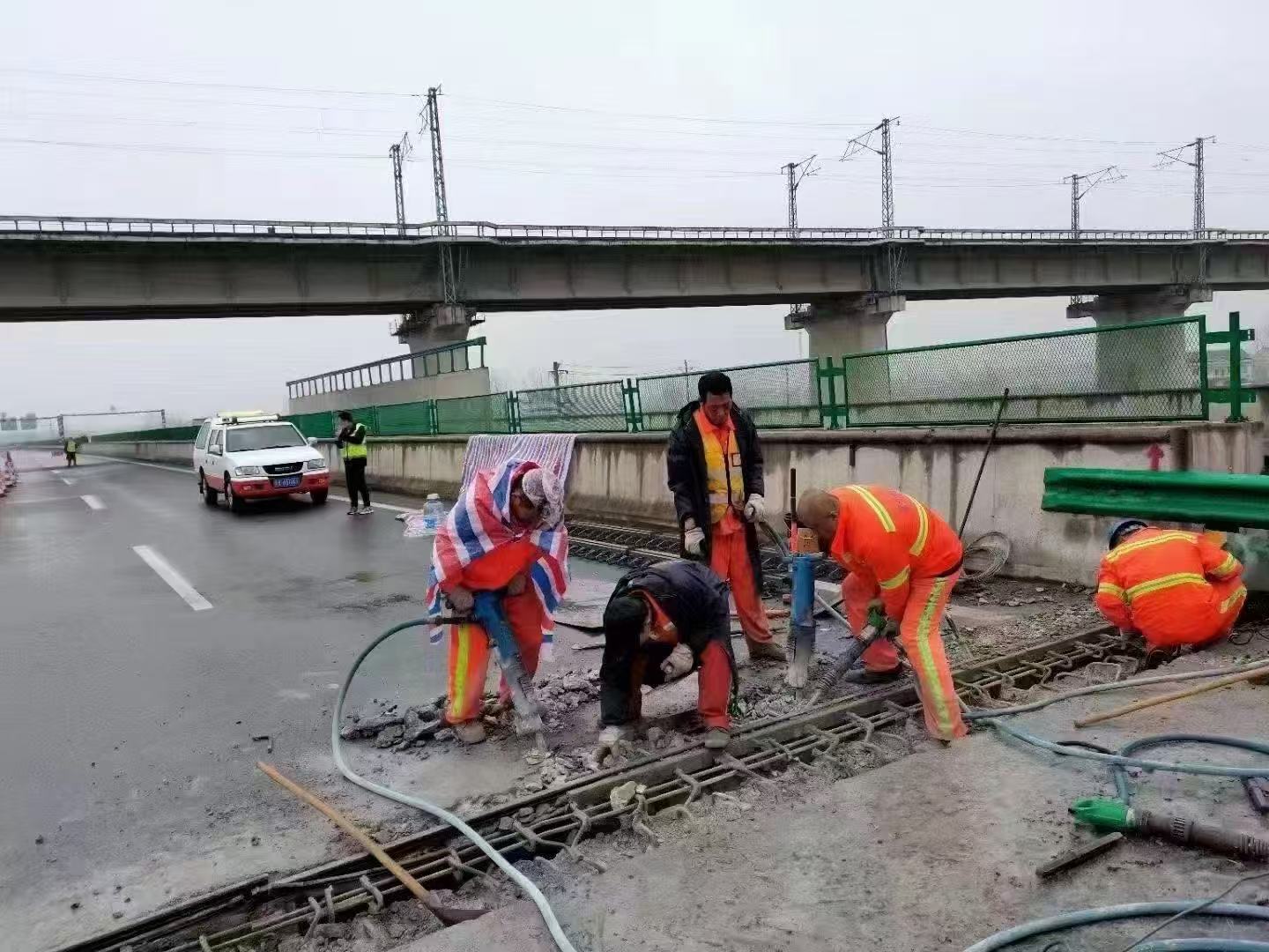 大港桥梁伸缩缝抢修料